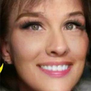 Meet your Posher, Carrie